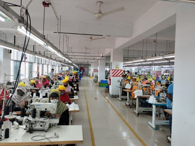 Garment finishing and packing